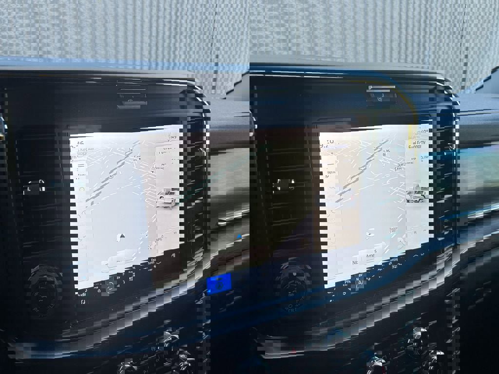 New 2026 Ford F250 Lariat w/ Black Appearance Package image 30