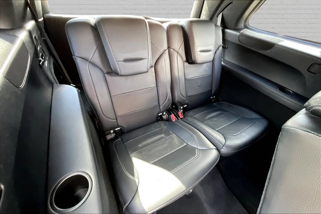 Used 2019 Mercedes-Benz GLS 550 4MATIC w/ Driver Assistance Package image 24