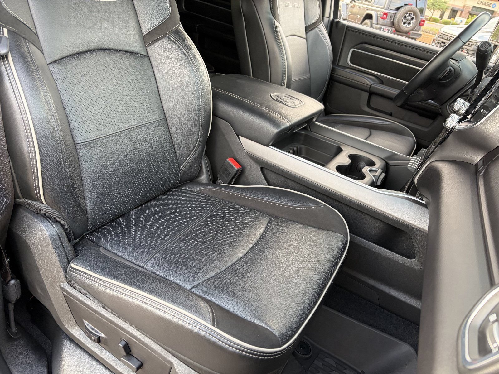 Used 2023 RAM 2500 Laramie AWD/4WD image 10