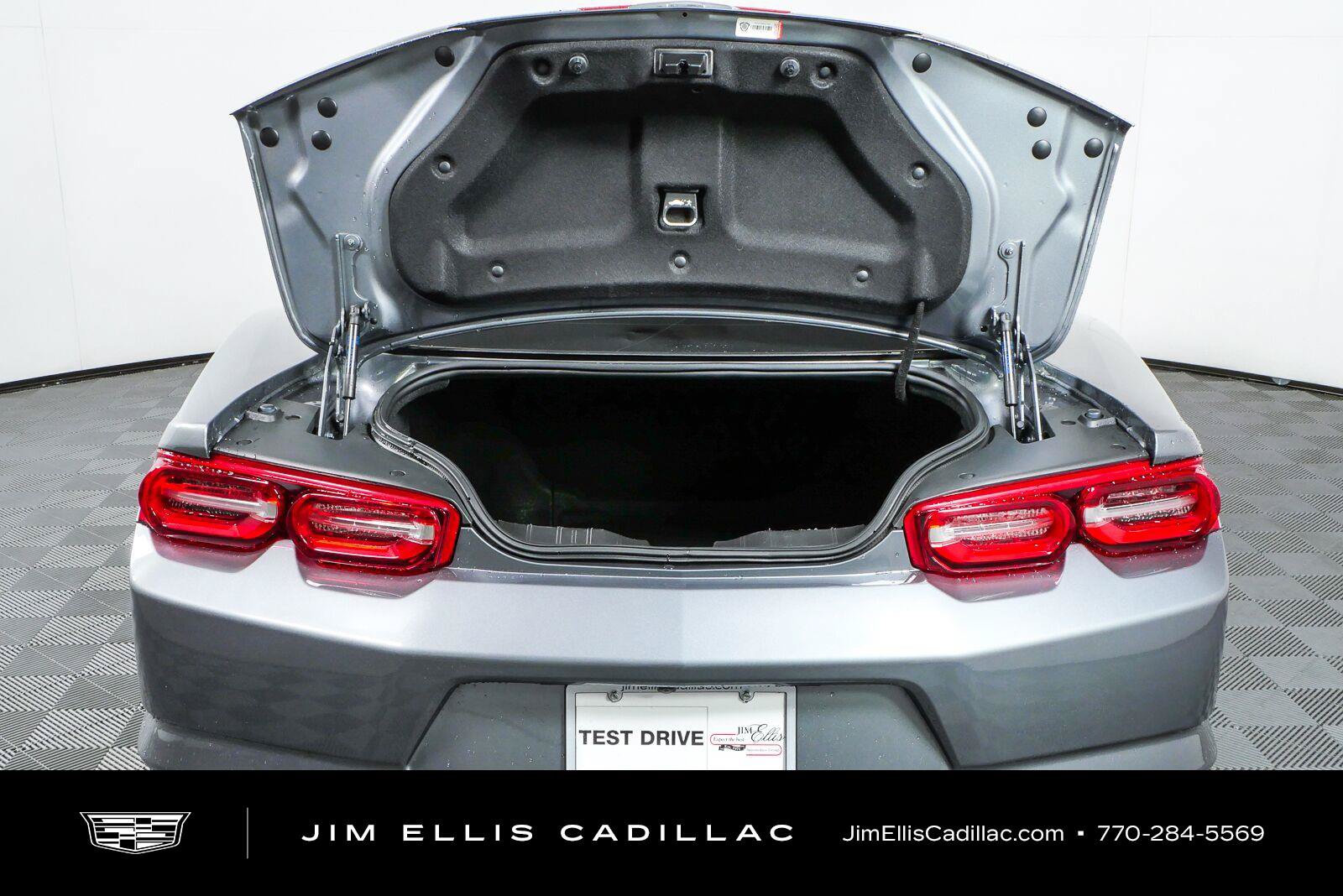 Used 2021 Chevrolet Camaro LT RWD image 26
