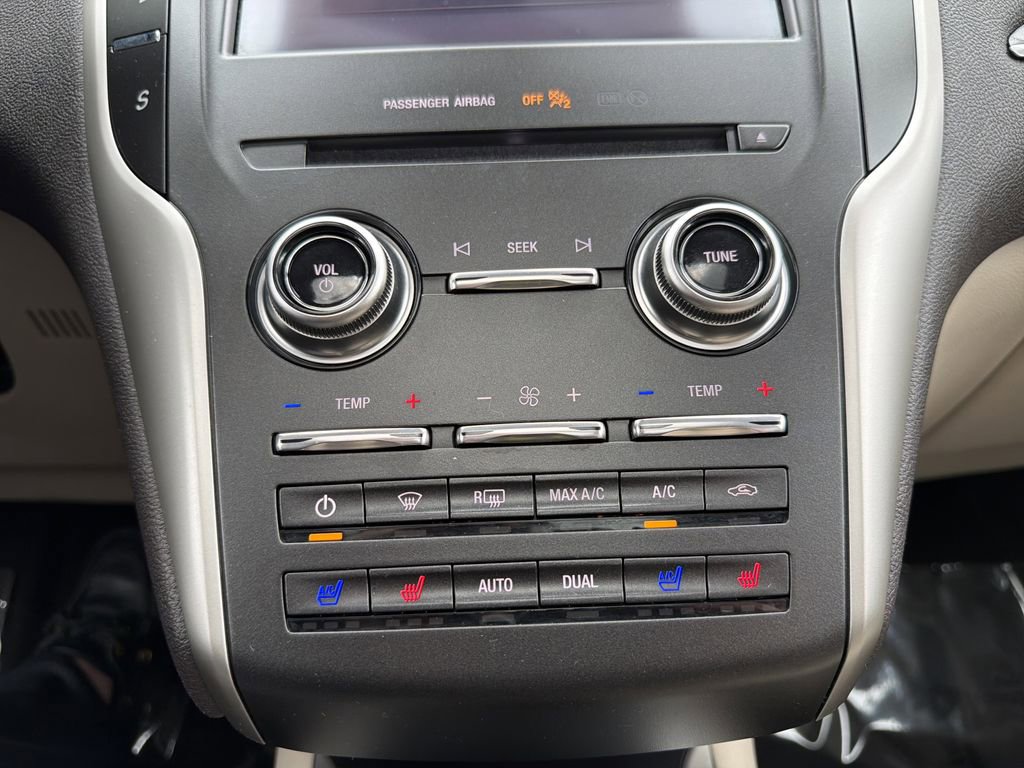 Used 2019 Lincoln MKC Reserve w/ MKC Climate Package image 26