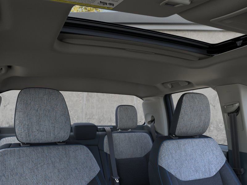New 2025 Ford Maverick XLT w/ XLT Luxury Package FWD image 12