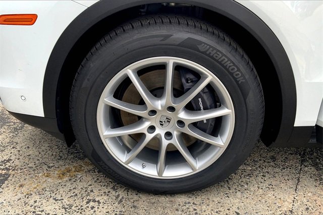 New 2026 Porsche Cayenne Coupe image 14