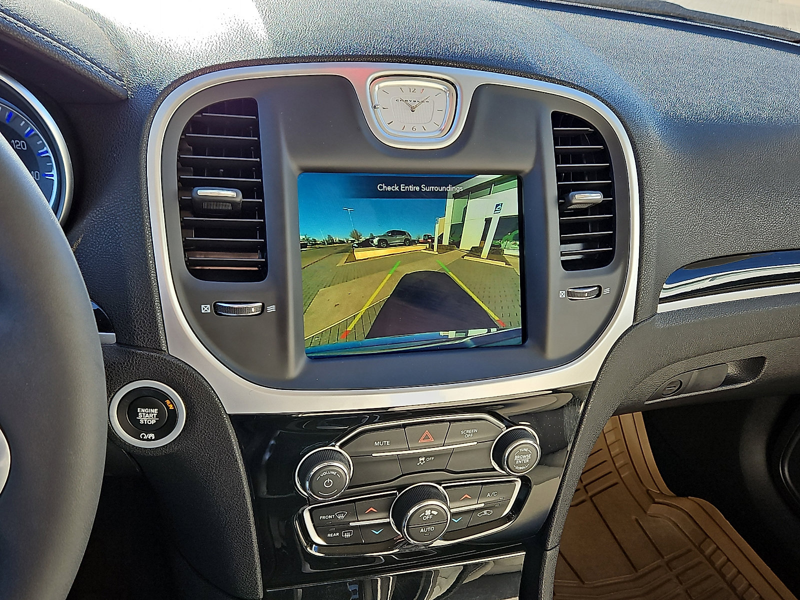 Used 2023 Chrysler 300 Touring image 15