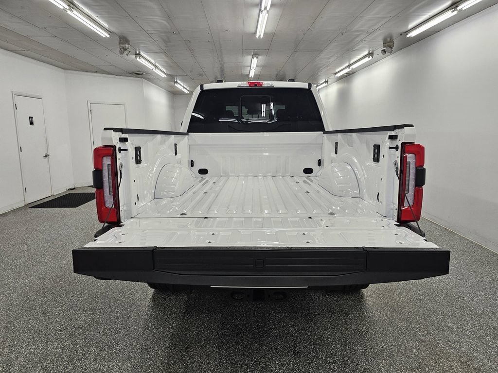 New 2026 Ford F350 Platinum w/ FX4 Off-Road Package AWD/4WD image 6