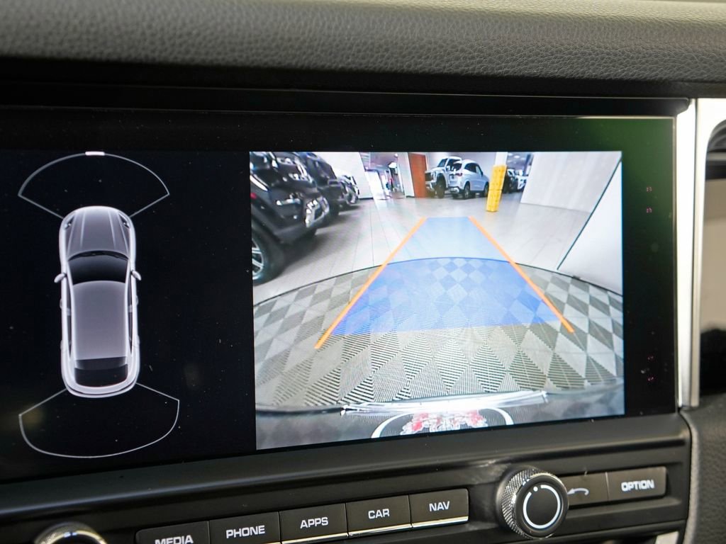 Certified 2019 Porsche Macan S image 32