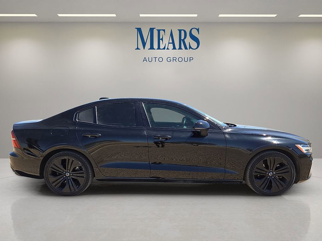 Used 2022 Volvo S60 B5 Momentum image 6