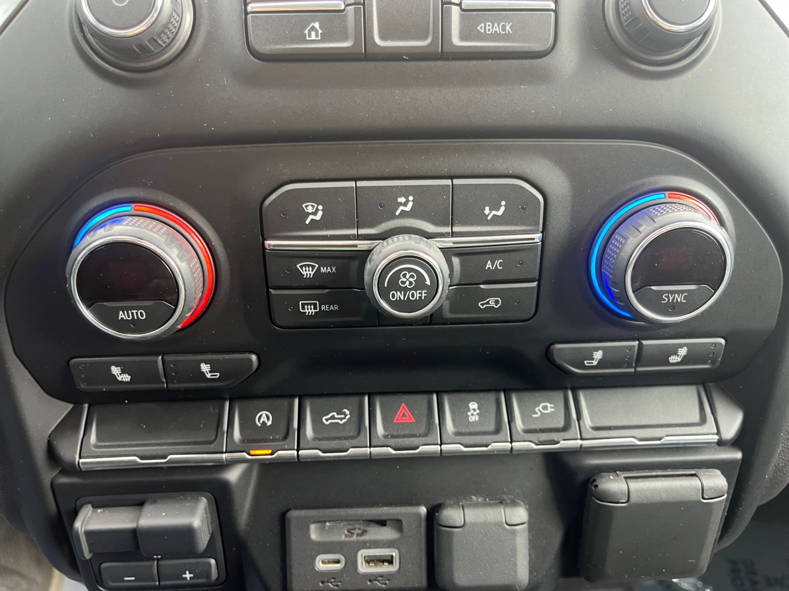Used 2021 Chevrolet Silverado 1500 LT w/ Texas Edition Plus RWD image 15