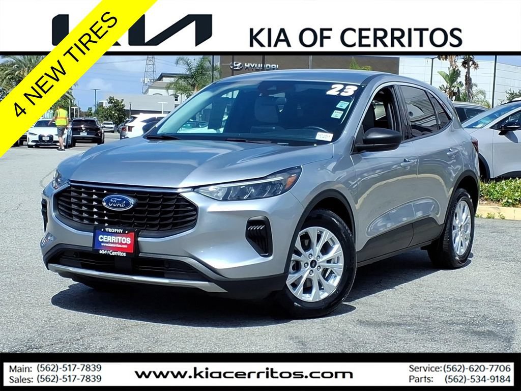 Used 2023 Ford Escape Active FWD image 1