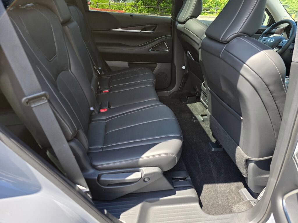 New 2025 INFINITI QX60 Sensory w/ Vision Package image 12