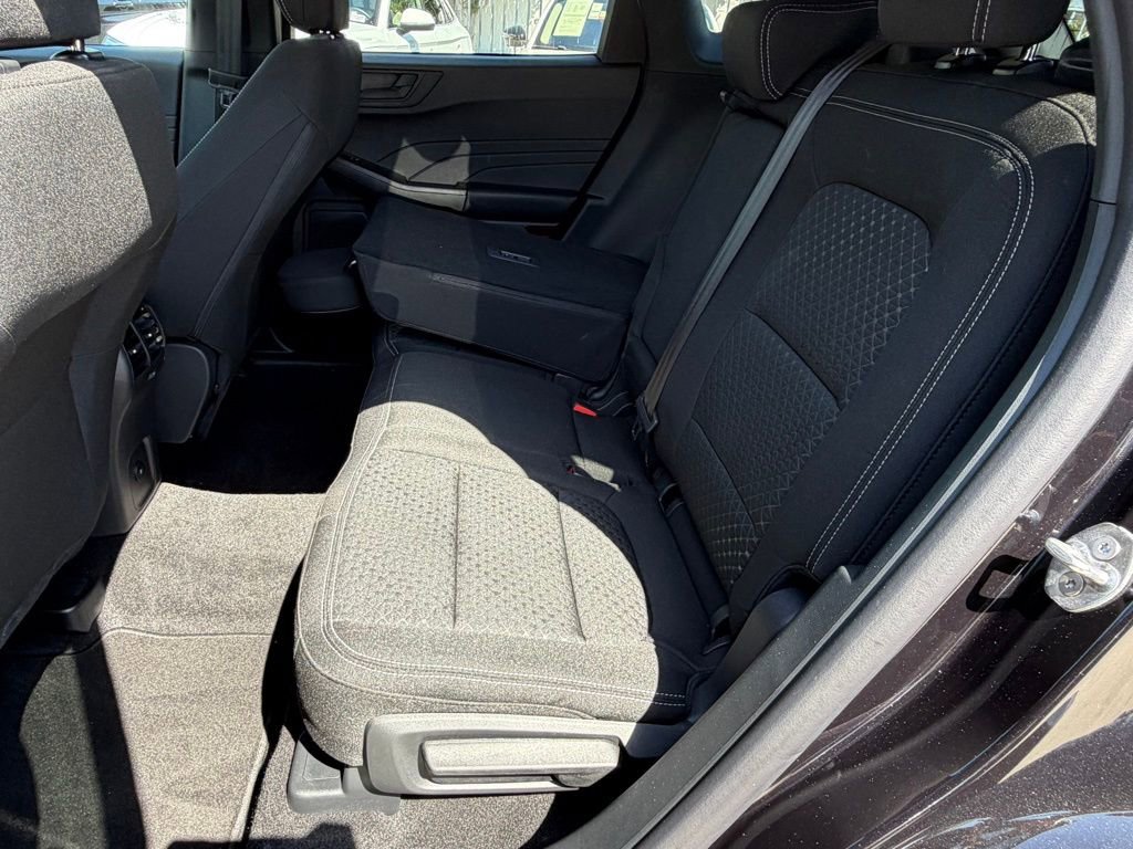New 2025 Ford Escape Active FWD image 34