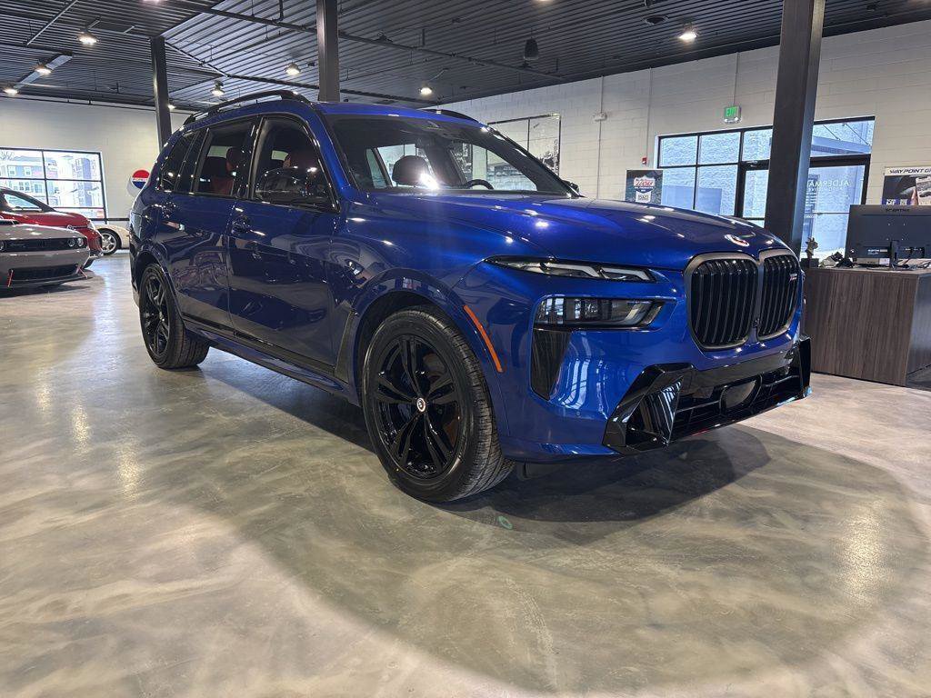 Used 2023 BMW X7 M60i w/ Executive Package image 2