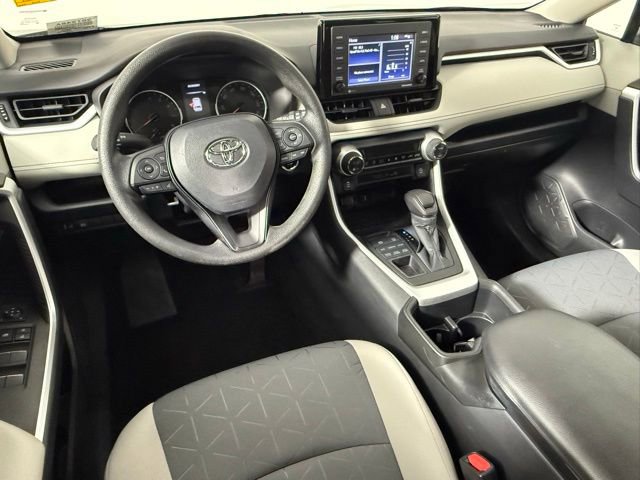 Used 2022 Toyota RAV4 XLE image 36