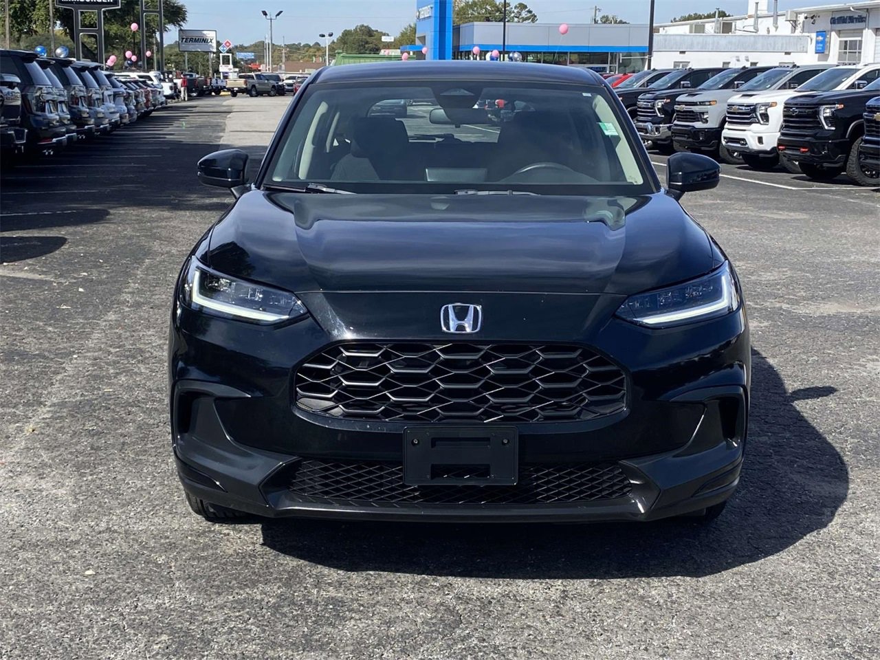 Used 2023 Honda HR-V LX image 2