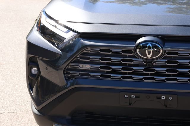 Used 2025 Toyota RAV4 Limited w/ Advanced Technology Package image 17