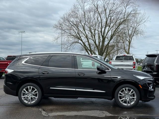 Used 2023 Buick Enclave Essence w/ Experience Buick Package image 38