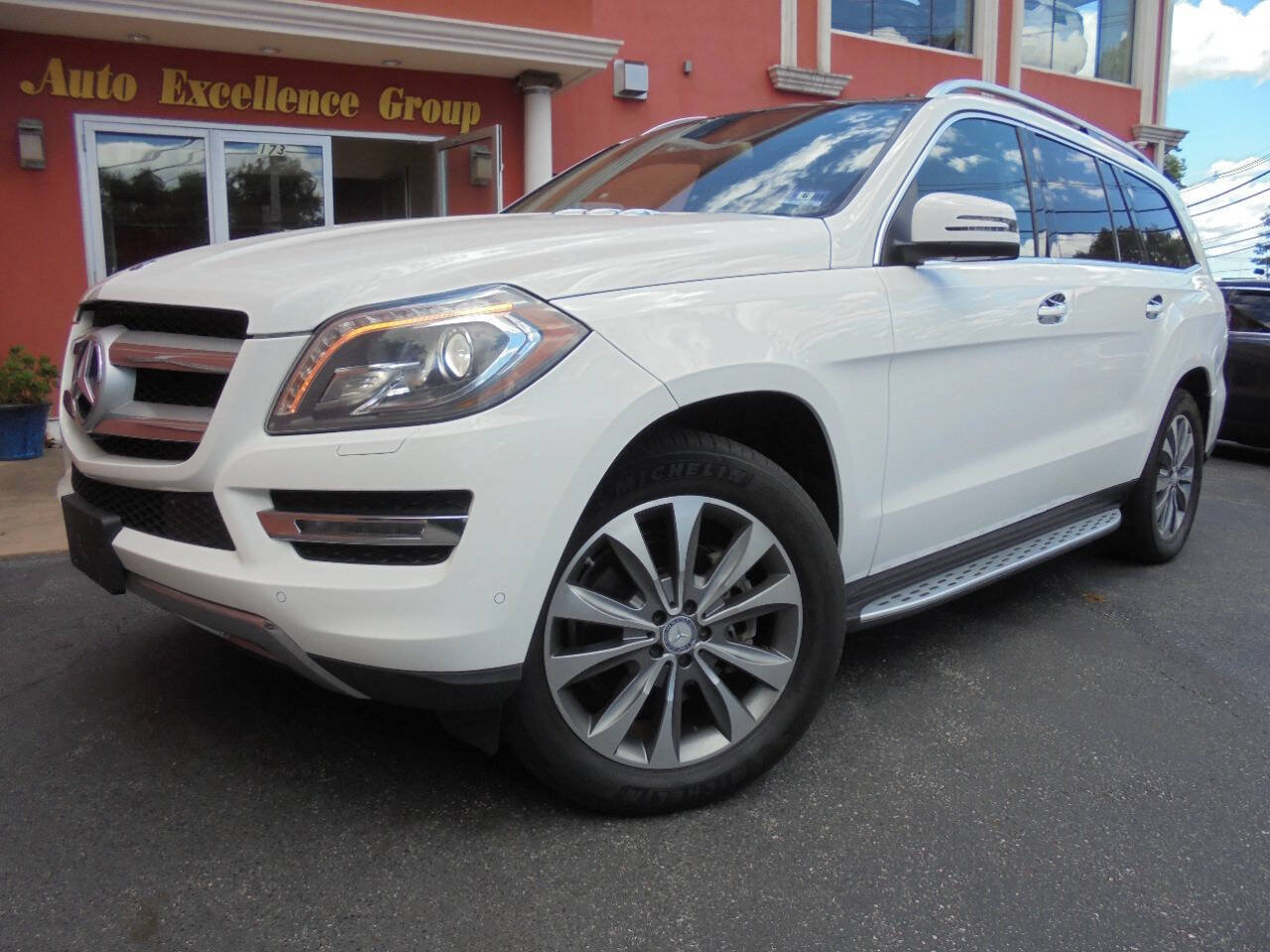 Used 2015 Mercedes-Benz GL 450 4MATIC w/ Lighting Package image 46