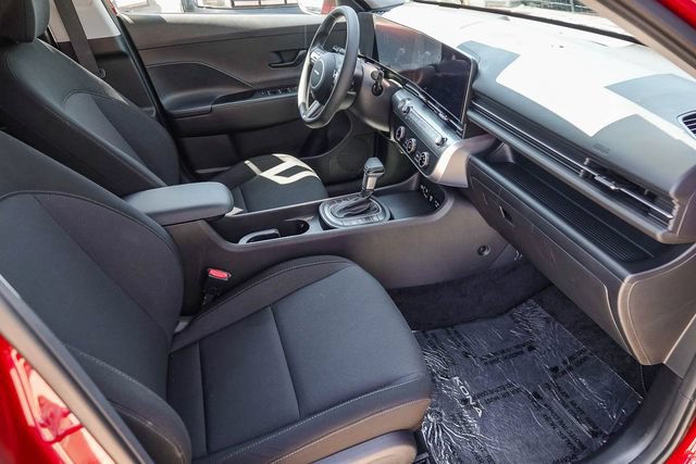Certified 2025 Hyundai Kona SE FWD image 16