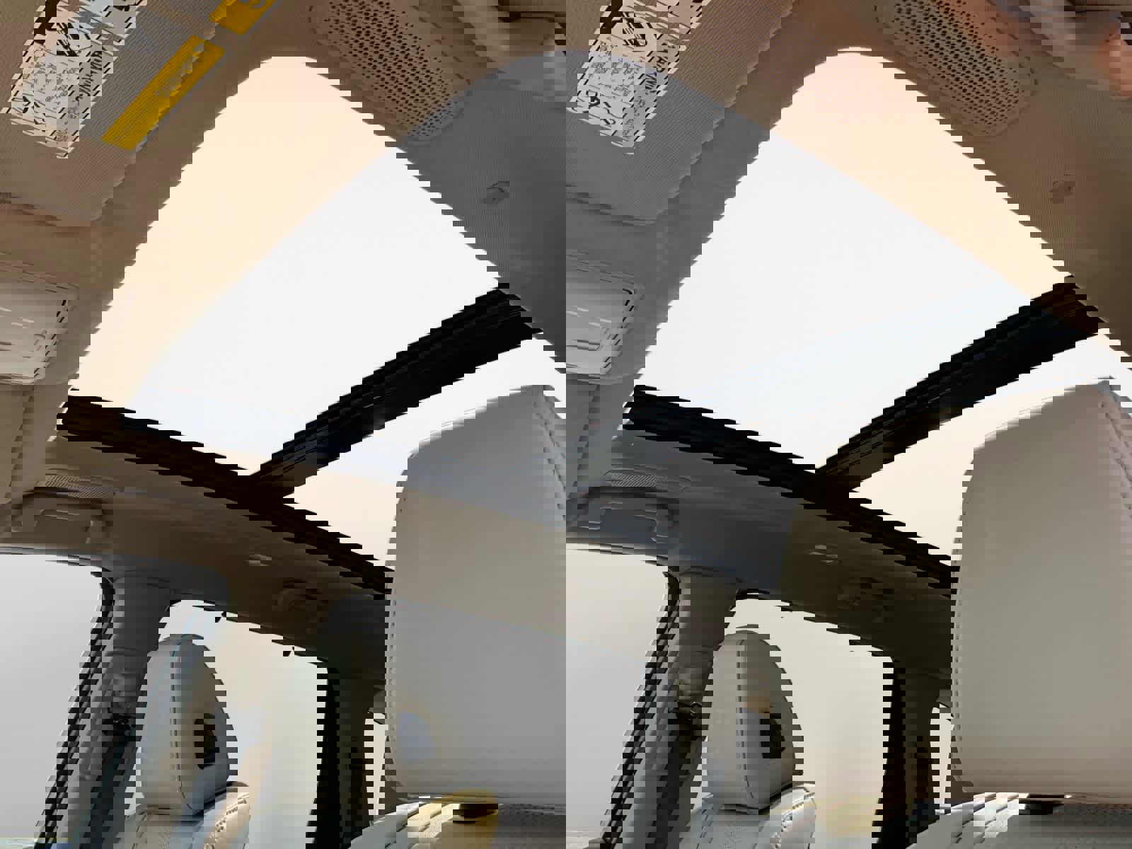 Used 2025 Acura MDX SH-AWD w/ Technology Package image 23