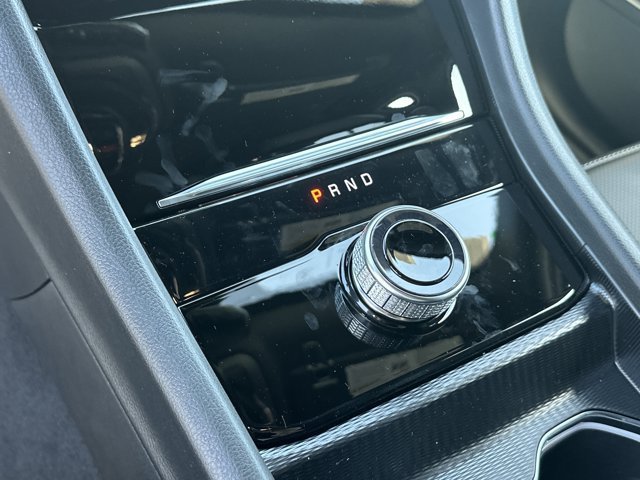 New 2026 Jeep Grand Cherokee Limited w/ Luxury Tech Group II RWD image 30