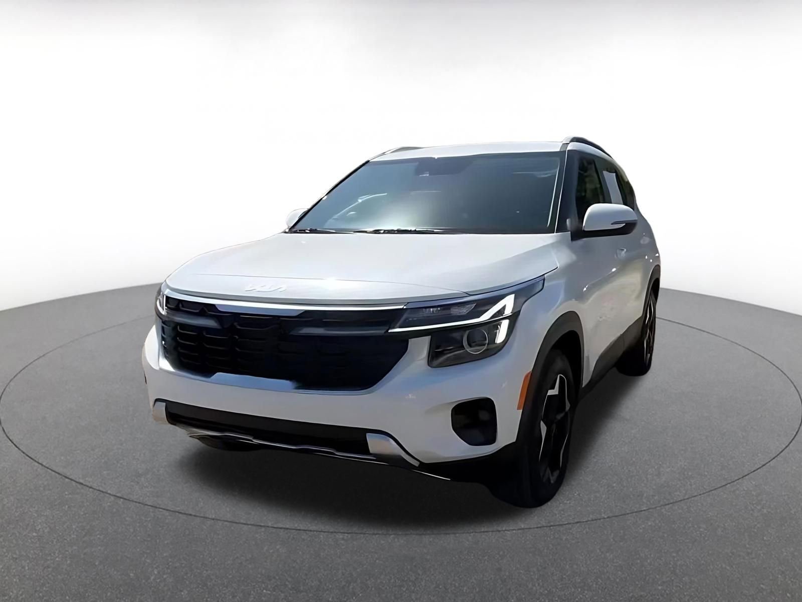 Used 2025 Kia Seltos S image 7