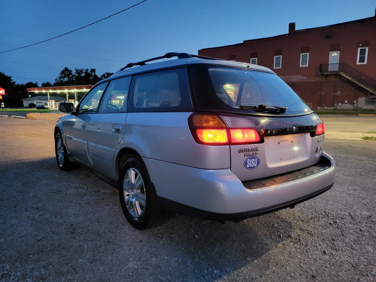 Used 2004 Subaru Outback H6 AWD/4WD image 3