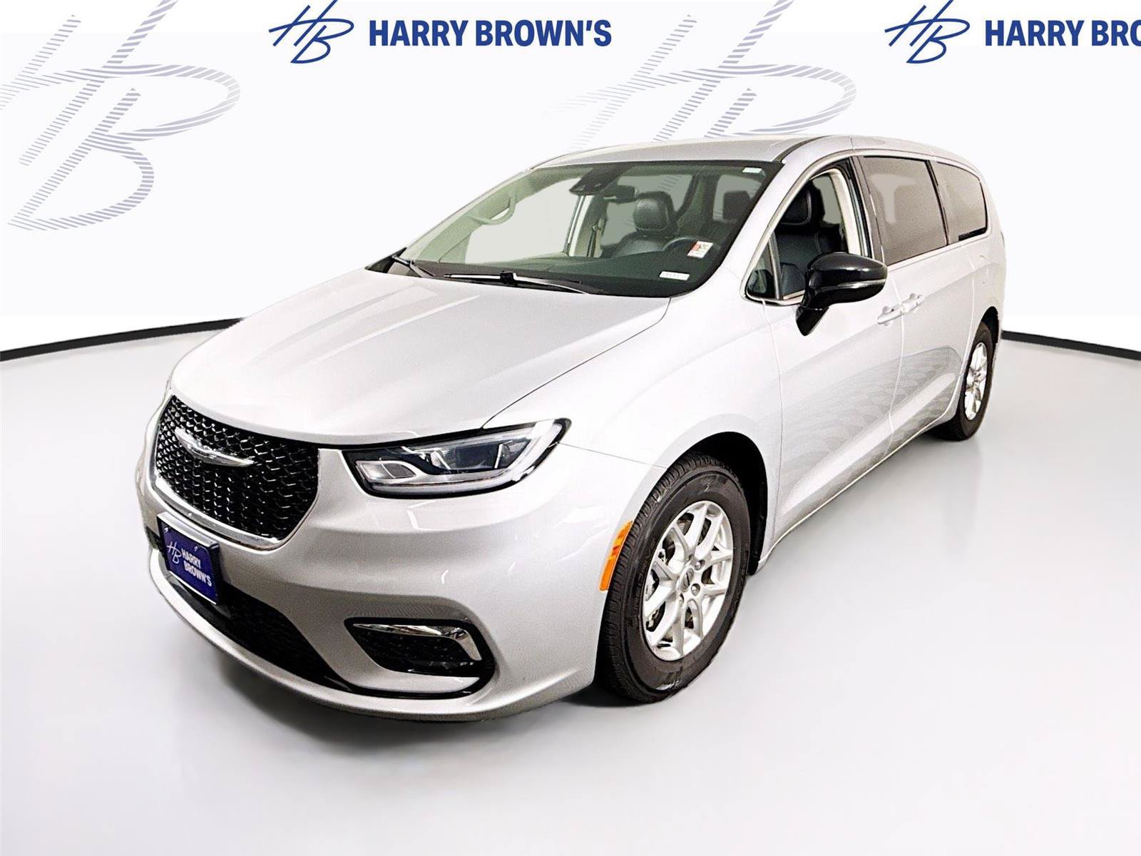 Used 2024 Chrysler Pacifica Touring-L