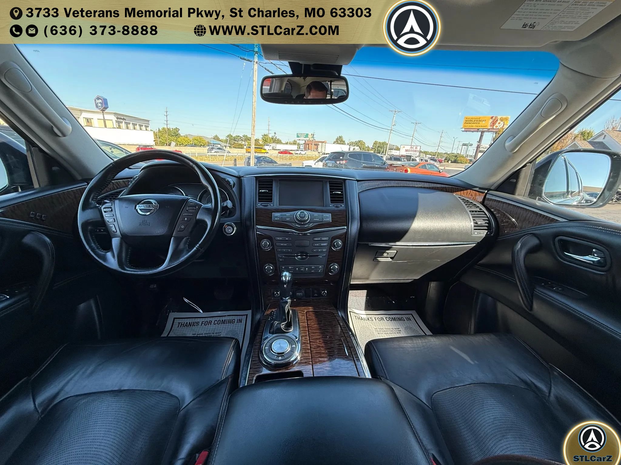 Used 2017 Nissan Armada Platinum w/ Interior Lighting Package RWD image 11