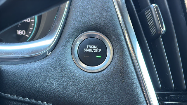 Used 2023 Chevrolet Traverse LT FWD image 28