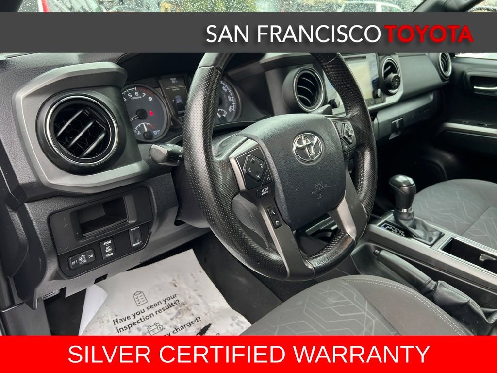 Used 2016 Toyota Tacoma TRD Sport image 12