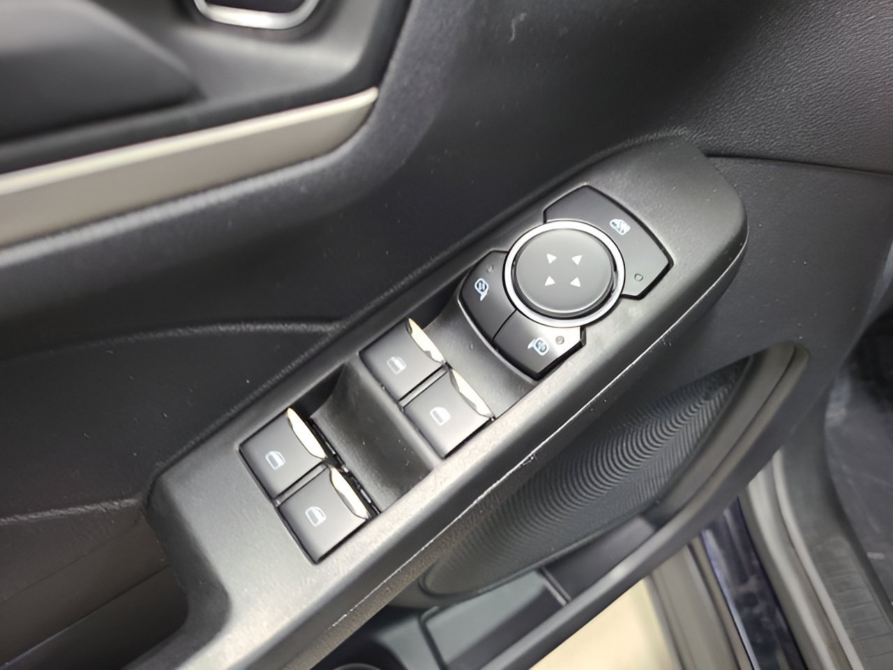 Used 2021 Ford Escape S FWD image 18