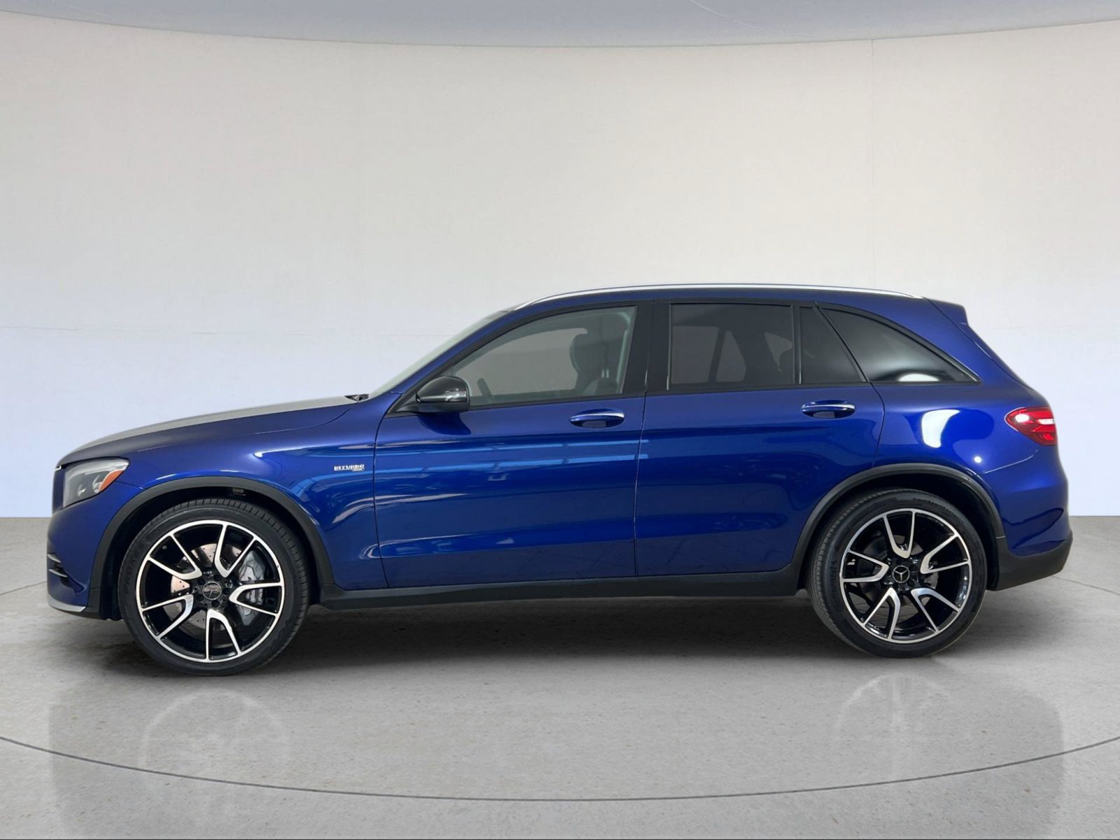 Used 2018 Mercedes-Benz GLC 43 AMG 4MATIC image 2