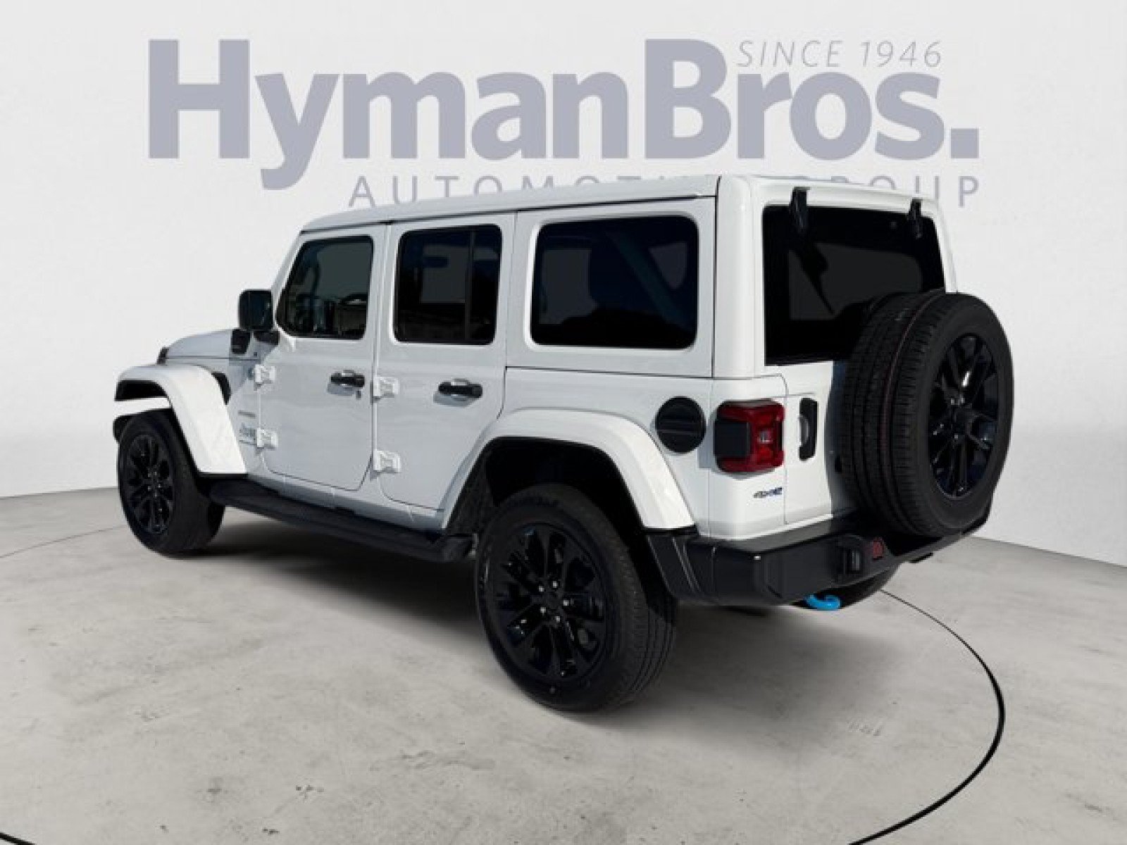 Used 2023 Jeep Wrangler Unlimited Sahara w/ Cold Weather Group AWD/4WD image 5