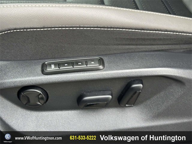 Certified 2022 Volkswagen Atlas SEL Premium image 15