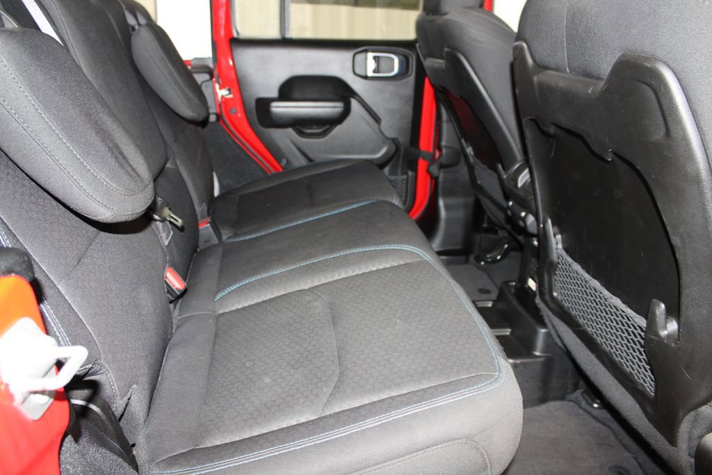 Used 2024 Jeep Wrangler Unlimited Rubicon 4xe image 31