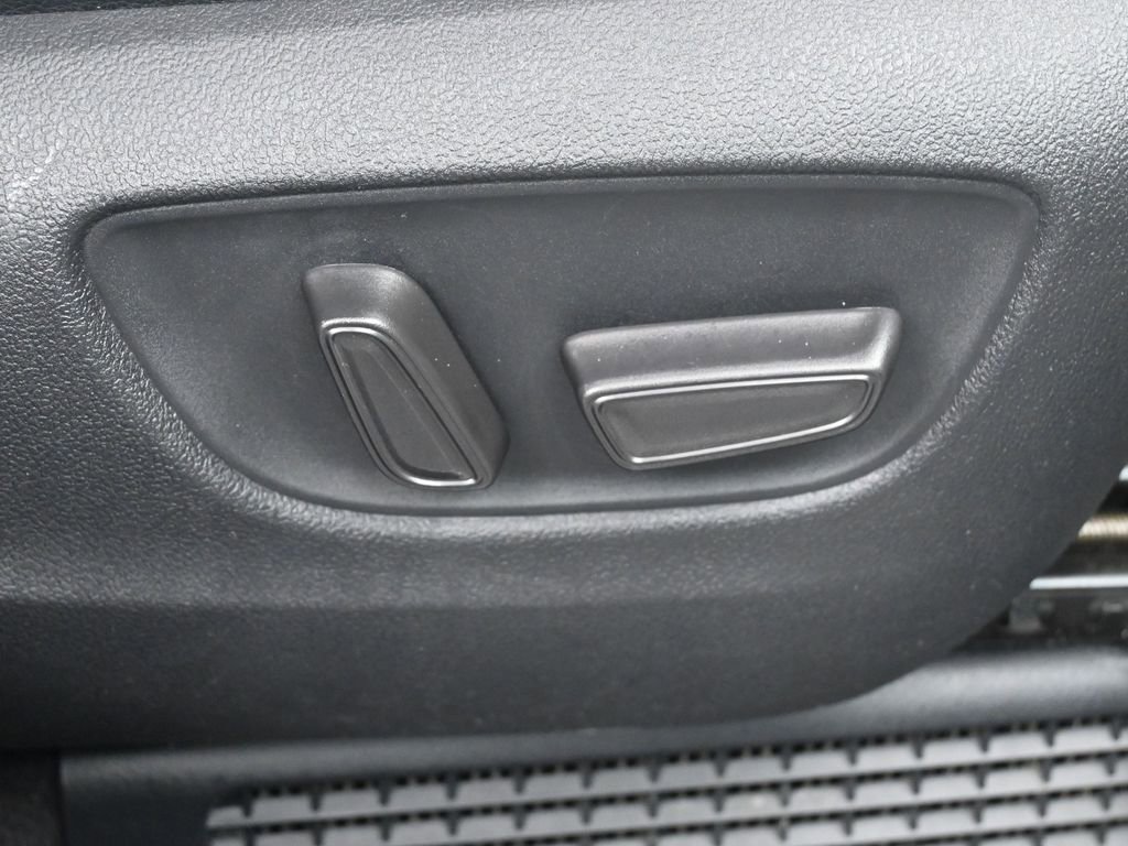 Certified 2024 Toyota Sienna XSE w/ XSE Premium Package image 39