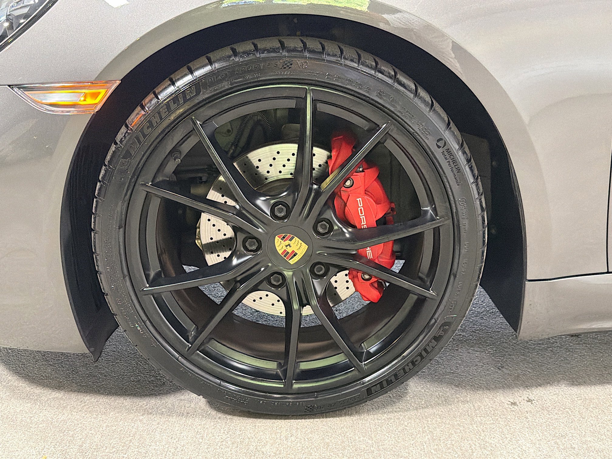 Certified 2019 Porsche 718 Cayman S RWD image 38