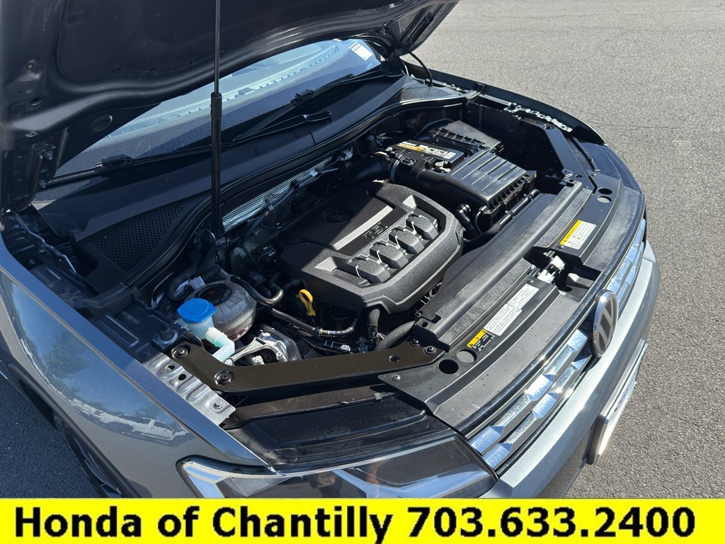 Used 2021 Volkswagen Tiguan SE w/ 3rd Row Seat Package AWD/4WD image 28