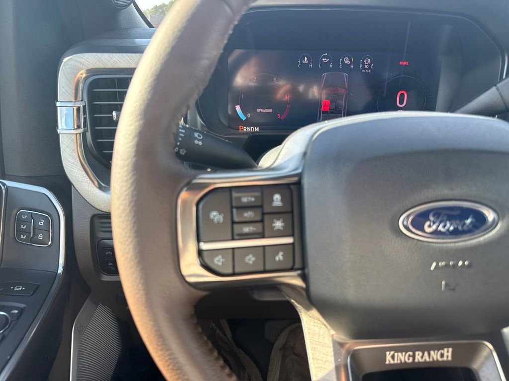 New 2026 Ford F350 King Ranch w/ FX4 Off-Road Package image 21