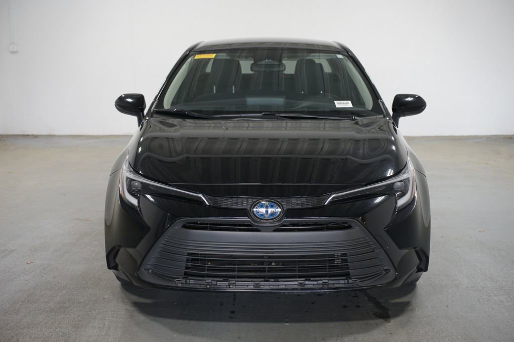 Certified 2025 Toyota Corolla LE w/ Convenience Package FWD image 2