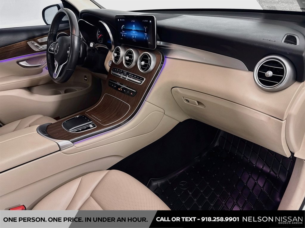 Used 2022 Mercedes-Benz GLC 300 4MATIC image 29