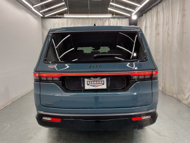 New 2026 Jeep Grand Wagoneer L Limited w/ HD Trailer Tow Package AWD/4WD image 6