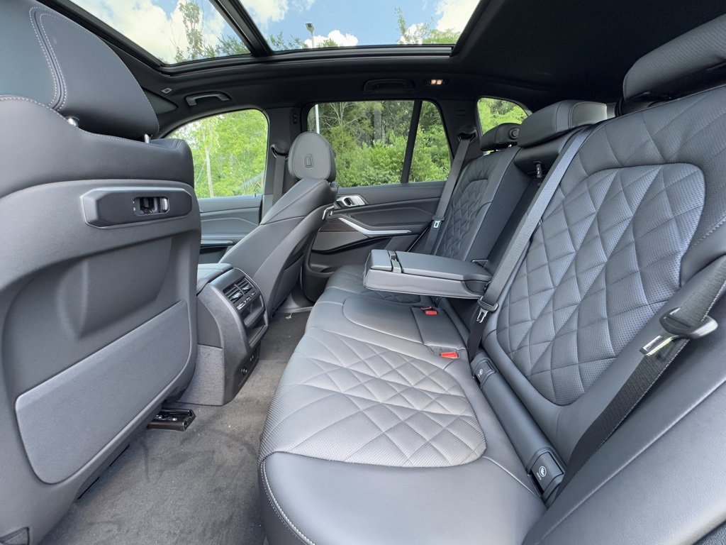 Used 2026 BMW X5 xDrive50e w/ Premium Package image 19