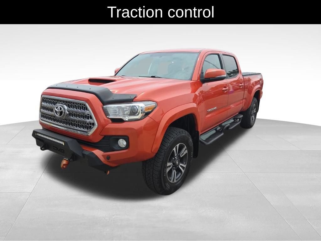 Used 2016 Toyota Tacoma TRD Sport AWD/4WD image 10