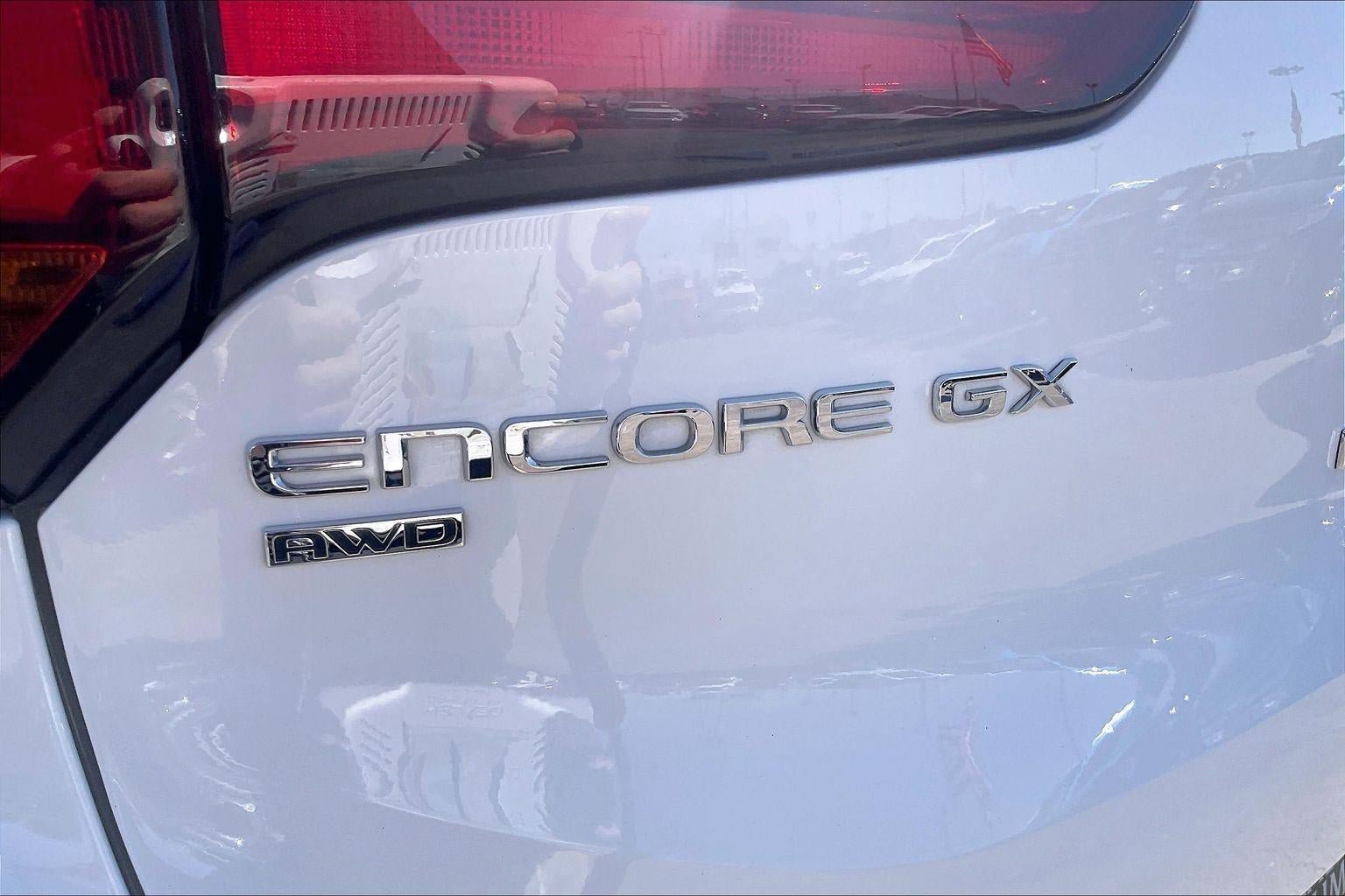 Used 2025 Buick Encore GX Preferred AWD/4WD image 32