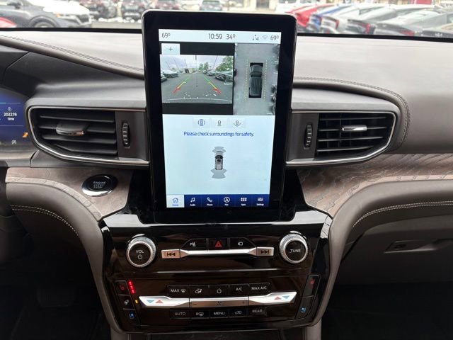 Used 2022 Ford Explorer Platinum w/ Equipment Group 601A image 19