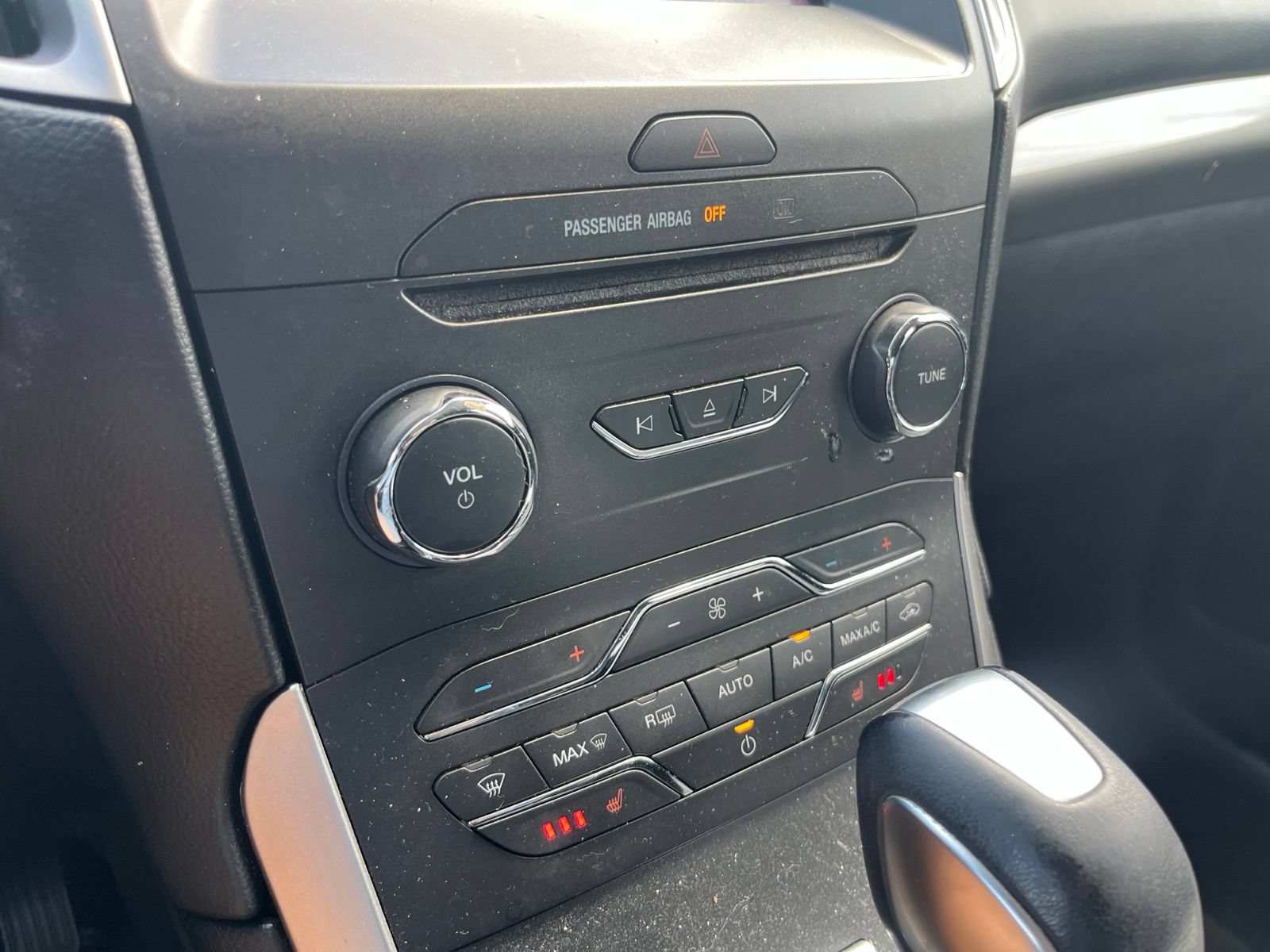 Used 2016 Ford Edge SEL w/ Equipment Group 201A FWD image 27