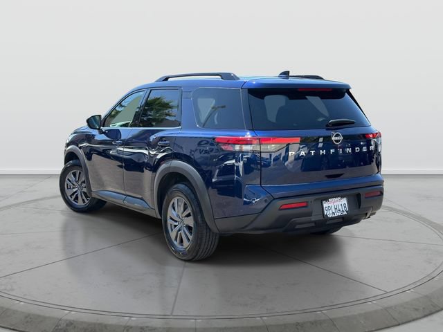 Certified 2025 Nissan Pathfinder SV FWD image 5