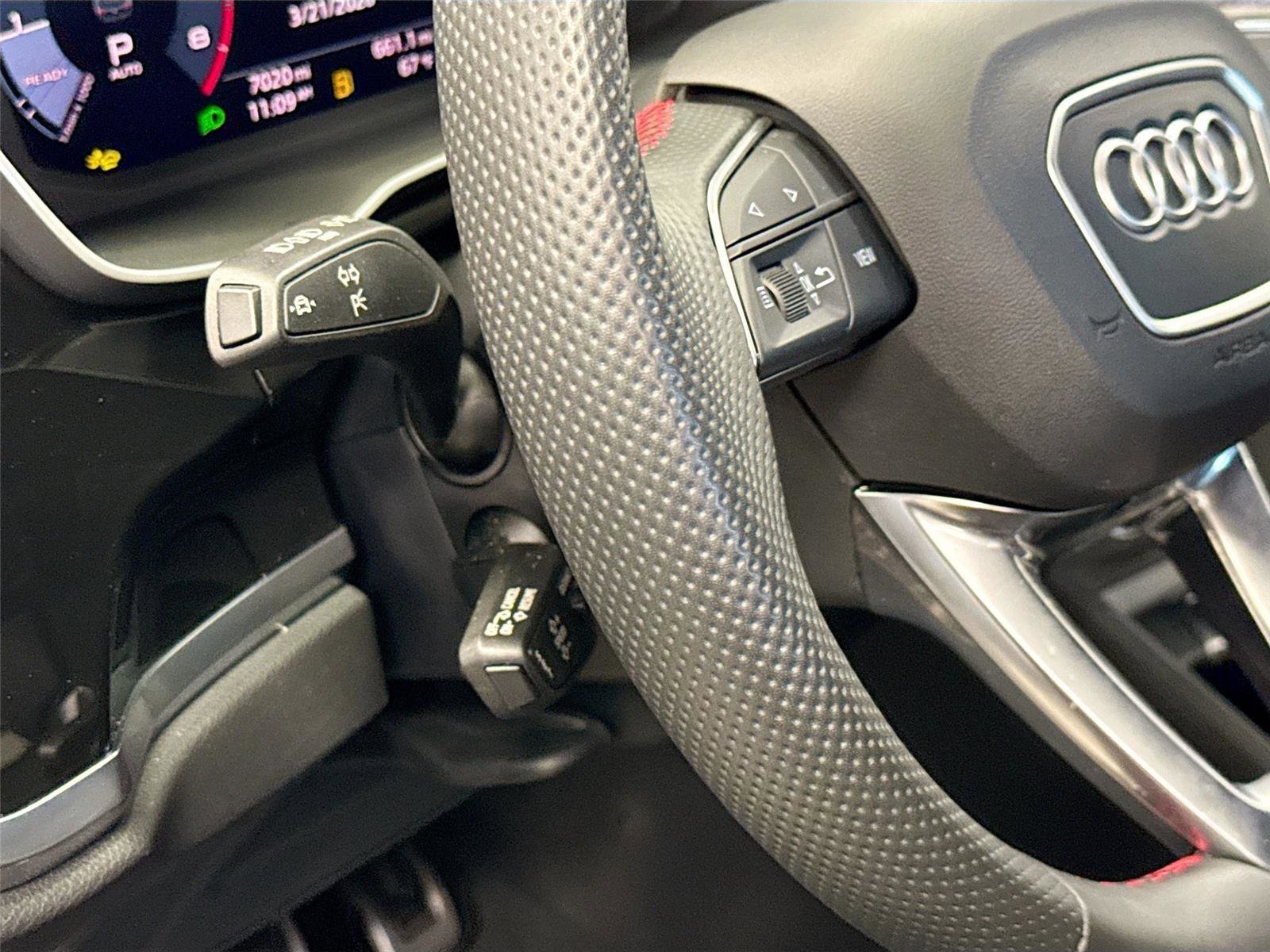 Certified 2025 Audi Q3 2.0T Premium Plus w/ Premium Plus Package image 10