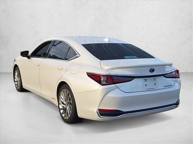 Used 2021 Lexus ES 300h Ultra Luxury w/ Accessory Package 2 FWD image 7